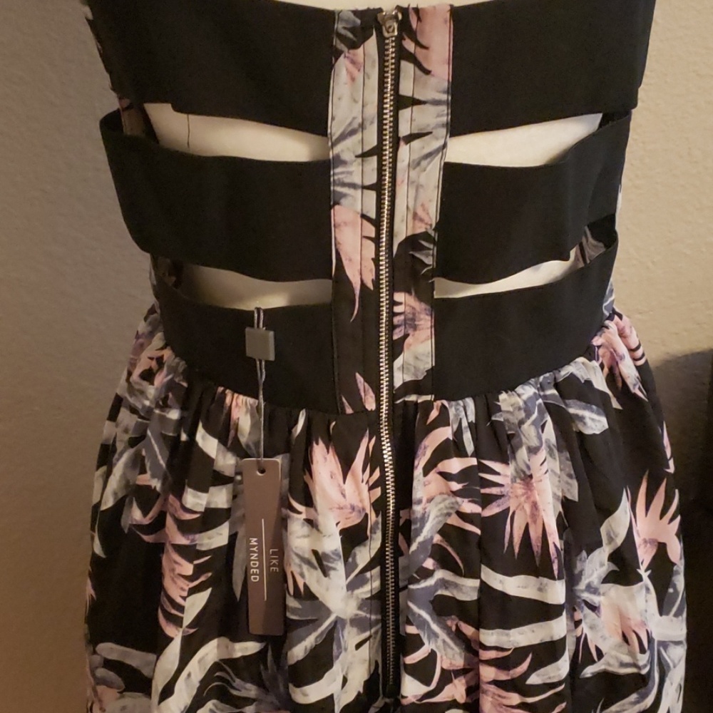 NWT Like Mynded Elastic Back Riley Mini Dress - Picture 2 of 5